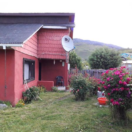 Hostal Y Cabanas Peumayen بويرتو غوادال المظهر الخارجي الصورة