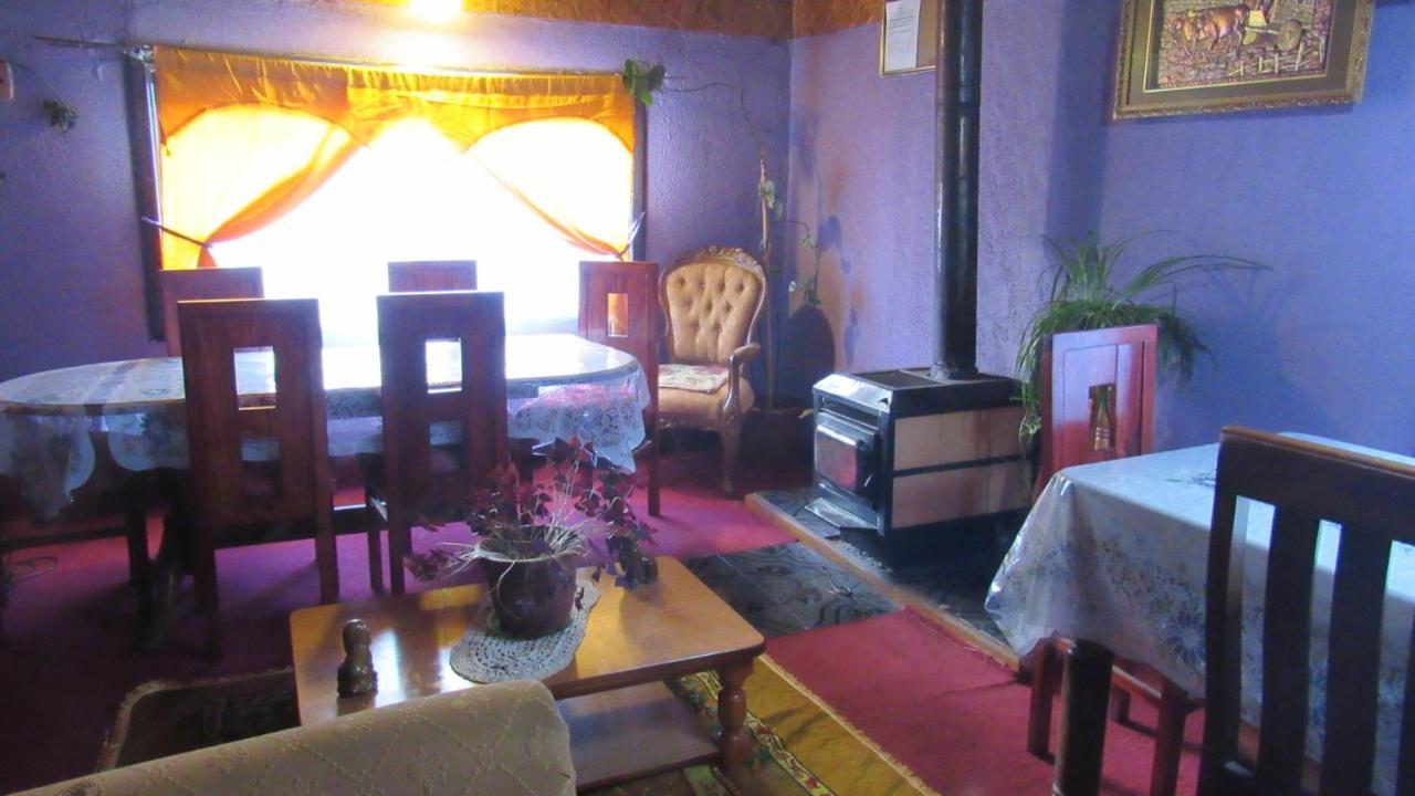 Hostal Y Cabanas Peumayen بويرتو غوادال المظهر الخارجي الصورة