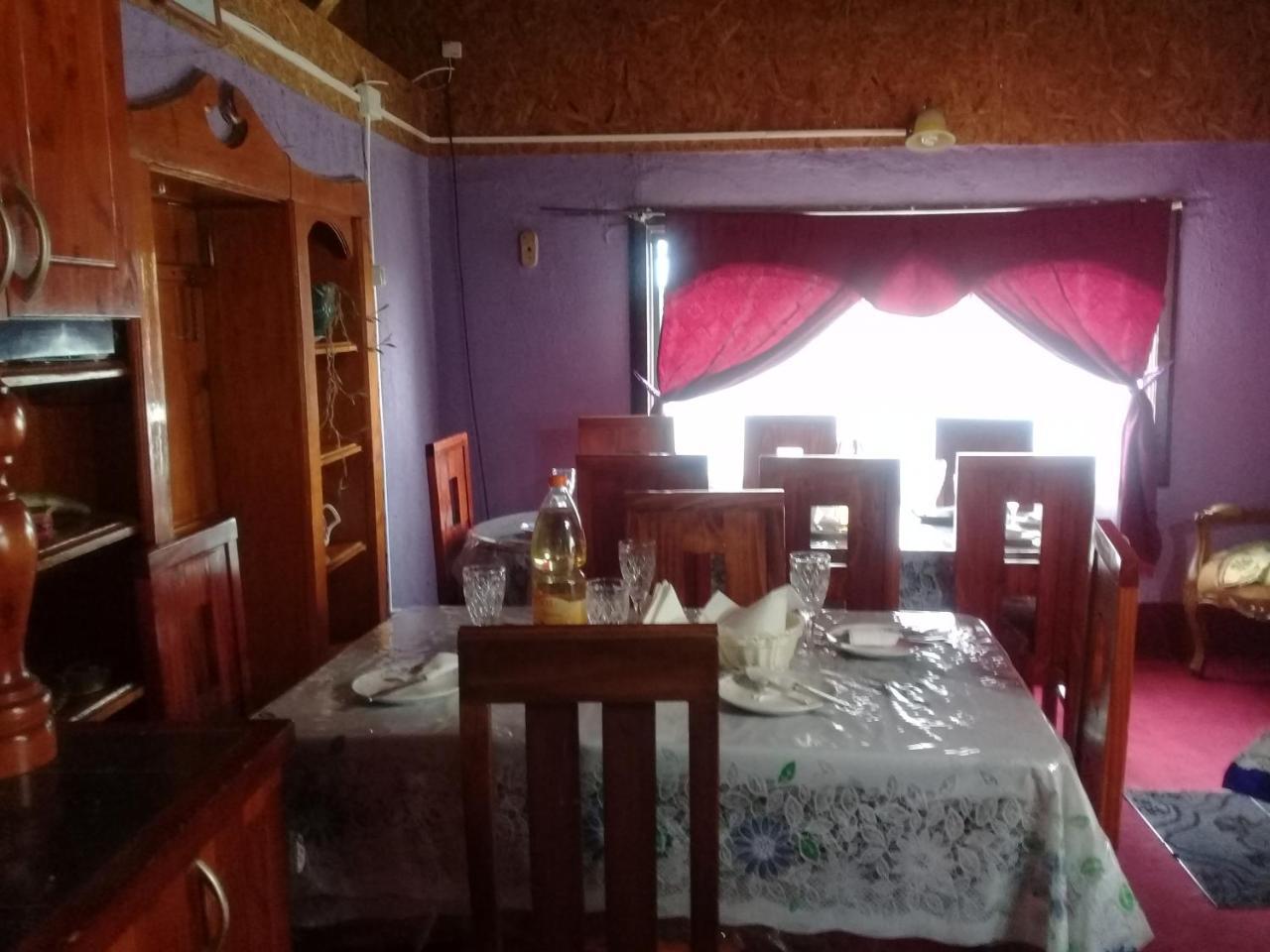 Hostal Y Cabanas Peumayen بويرتو غوادال المظهر الخارجي الصورة